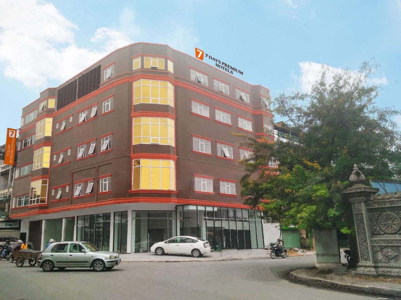 7 Days Premium Hotel プノンペン エクステリア 写真