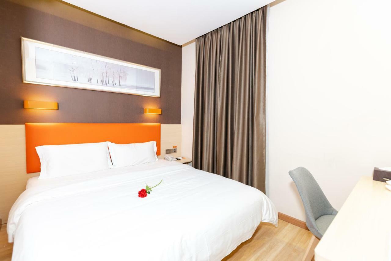 7 Days Premium Hotel プノンペン エクステリア 写真
