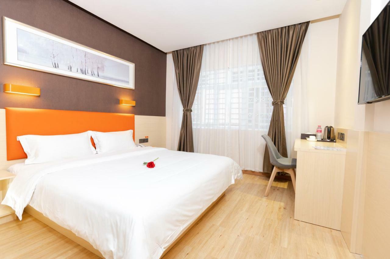 7 Days Premium Hotel プノンペン エクステリア 写真